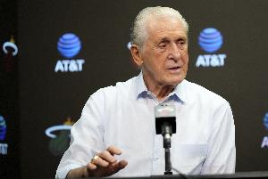 果然又陪跑了！热火没有进行任何操作！在交易截止日毫无收获！