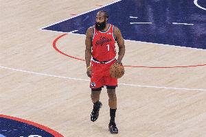哈登:和弗兰克谈过合同保障问题 我也理解他们为未来做决定
