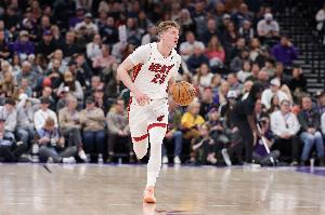 连续两场6记三分！新秀亚库乔尼斯12中7拿下20分3板1助