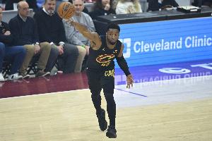 帕金斯：米切尔是NBA压力最大的球员 骑士最差也得打进东决