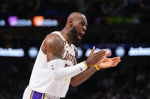夸梅:詹姆斯连续进总决赛都是NBA安排的剧本 但他总决赛却掉链子