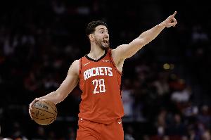 唐斯:申京是NBA最好的大个子之一 防他就像防约基奇那么难