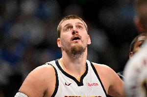 没手感但真全能！约基奇打满首节9中2拿到7分8板8助2断