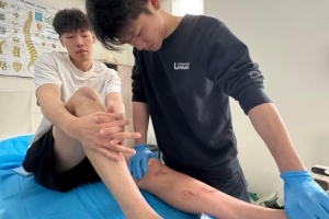媒体人：此前因膝盖手术赛季报销的张昊 目前在广州积极康复