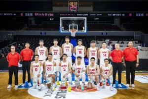 恭喜中国男篮战胜中国台北！贺希宁贡献10分