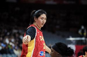 苏群:张子宇跟现代篮球节奏脱节 中国女篮后面可能很难有李梦了