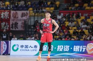 CBA官方转发鲁吐布拉&李祥波社媒:更好的对手才能成就更好的自己