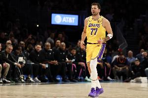 Skip:东契奇技犯被取消泰离谱 NBA显然不想失去最大收视率和票房