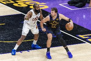 老瑞秋称东契奇防守差不够MVP 球迷回怼:自相矛盾支持哈登时不提