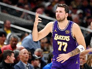 阿里纳斯:若湖人西部第1&东契奇31+8+8肯定拿MVP 这是联盟的剧本