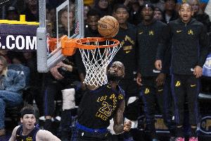 帕里什:老詹出场数纪录含金量不次于MVP&全明星 这是持久的象征