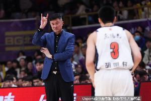 媒体人:广东球员很拼命 奎因8失误&麦考尔8中1距外援要求差很远
