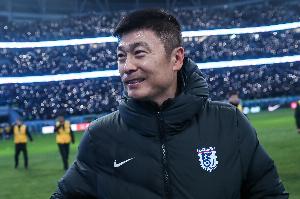 足球报:连克海港、泰山,大连英博大有脱胎换骨之势