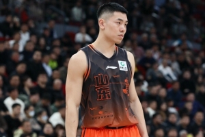 鲁媒:许梦君和刘毅敢打敢拼 于德豪因伤至少休战五到六场比赛