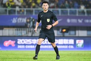 直播吧:上赛季中超金哨李海新执法第5轮上海德比 王竞执法京蓉战