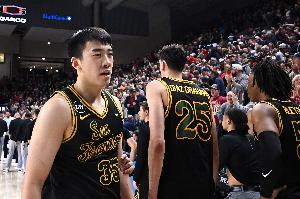 媒体人:王俊杰今夏任务繁重 要找适合的学校 还要接受国家队征召