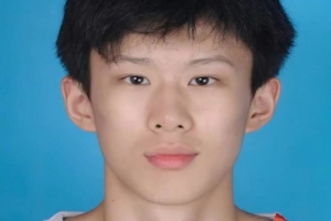 媒体人谈国青队员改年龄事件:很常见 但连名带姓全改还是第一次