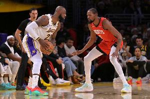 ?勒邦·占士遇上雷霸龙!NBA译名迷宫:同一球星 三种叫法~