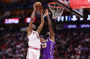 ESPN专家团预测火箭VS湖人系列赛:11人押火箭 仅Spears看好湖人