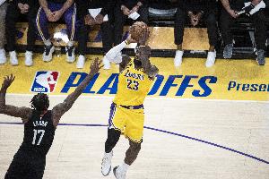 前NBA球员：我们可能再也见不到詹姆斯这样的球员了 41岁如此表现