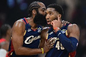 媒体人:哈登全场7失误&米切尔下半场没怎么拿分 对骑士显然不够