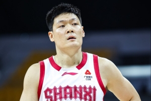 媒体人:山西外援配置是顶级 但本土球员中没出类拔萃的建队基石