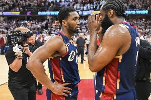 美媒：哈登和米切尔共得41分 投篮33中12&命中率36.3% 失误11次