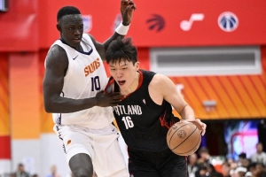 体育画报:马卢阿奇让杨瀚森难以招架 后者很难适应NBA的内线对抗